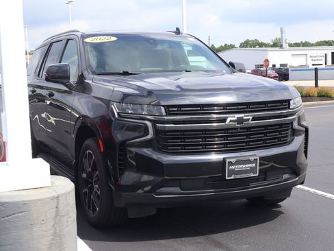 Used 2022 Chevrolet Tahoe RST w/ Sport Performance Package AWD/4WD image 3
