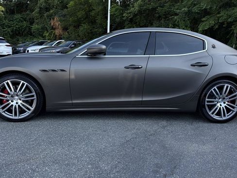 Used 2019 Maserati Ghibli S GranLusso AWD/4WD image 11