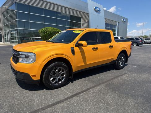 Used 2022 Ford Maverick XLT w/ Equipment Group 300A Standard AWD/4WD image 2