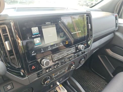 Used 2026 Nissan Frontier SV w/ Tow Package RWD image 3