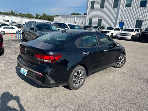 Used 2021 Kia Rio S w/ Technology Package FWD image 3