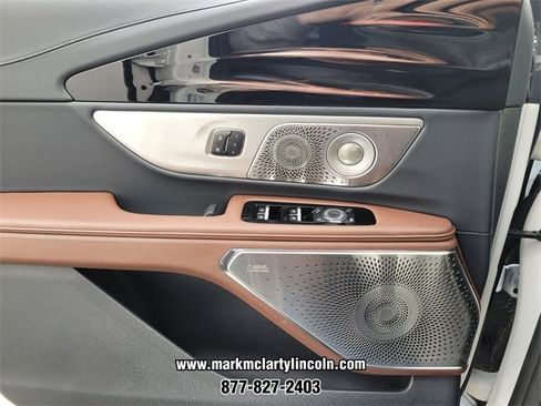 New 2026 Lincoln Nautilus Reserve image 23