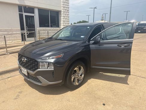 Used 2023 Hyundai Santa Fe SE FWD image 1