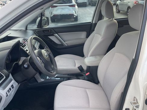 Used 2016 Subaru Forester 2.5i Premium image 9
