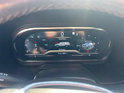 Used 2022 GMC Yukon SLT w/ SLT Premium Package AWD/4WD image 7