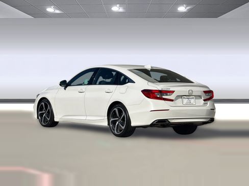 Certified 2018 Honda Accord Sport image 3