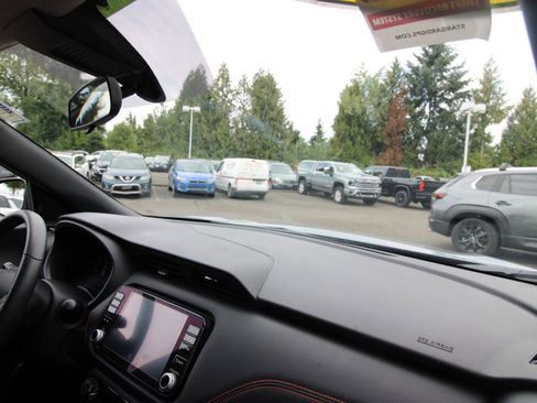Used 2023 Nissan Kicks SR image 20