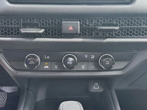 Certified 2024 Honda HR-V LX image 14