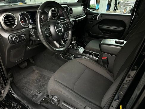 Used 2023 Jeep Wrangler Unlimited Sport image 9