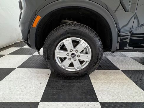 New 2025 Ford Ranger XL image 9