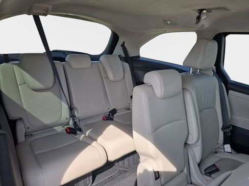 Used 2025 Honda Odyssey EX-L image 16