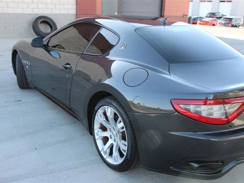 Used 2013 Maserati GranTurismo Sport RWD image 14