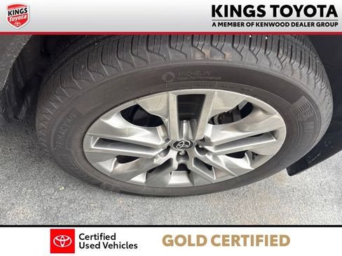 Used 2023 Toyota RAV4 XLE Premium AWD/4WD image 15