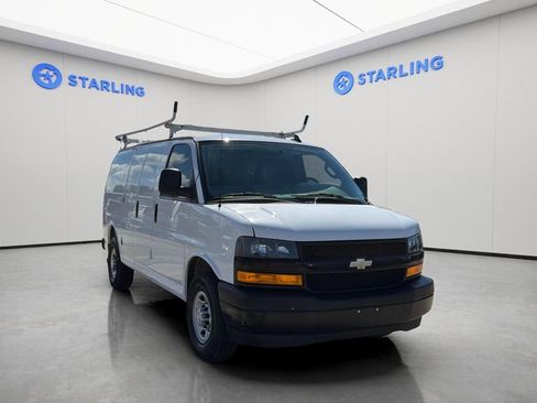 Used 2023 Chevrolet Express 2500 w/ Driver Convenience Package RWD image 14