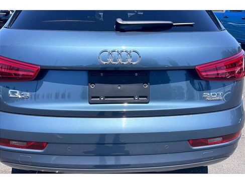 Used 2018 Audi Q3 2.0T Premium Plus w/ Premium Plus Package AWD/4WD image 7