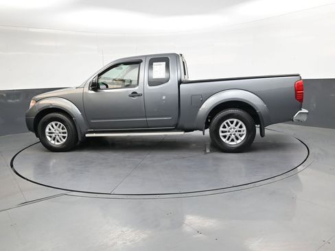 Used 2018 Nissan Frontier SV RWD image 7