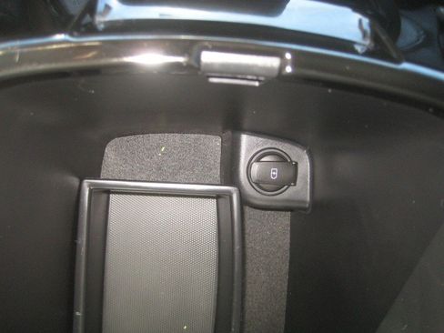 Used 2021 Kia Telluride EX w/ EX Premium Package AWD/4WD image 21