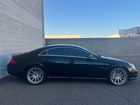Used 2006 Mercedes-Benz CLS 55 AMG image 4