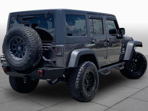 Used 2016 Jeep Wrangler Unlimited Sport w/ Connectivity Group AWD/4WD image 13