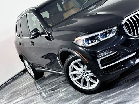 Used 2019 BMW X5 xDrive50i w/ Executive Package AWD/4WD image 4
