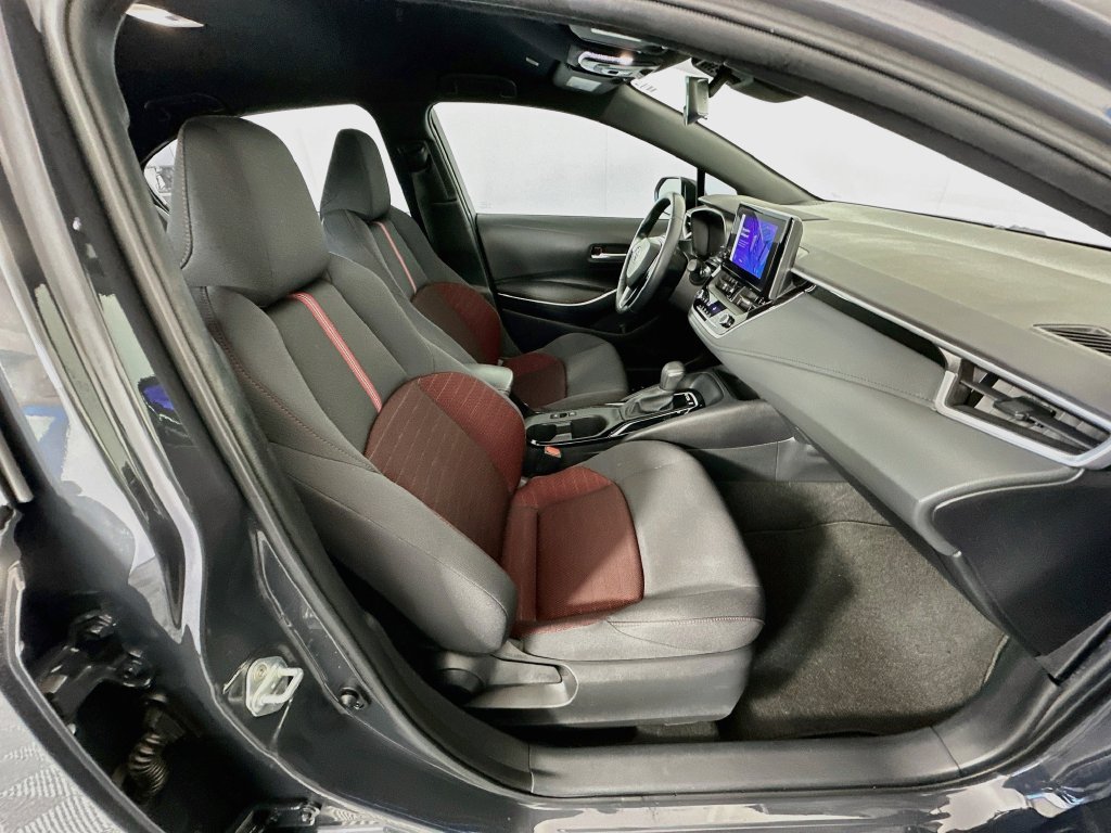 Certified 2024 Toyota Corolla SE FWD image 27