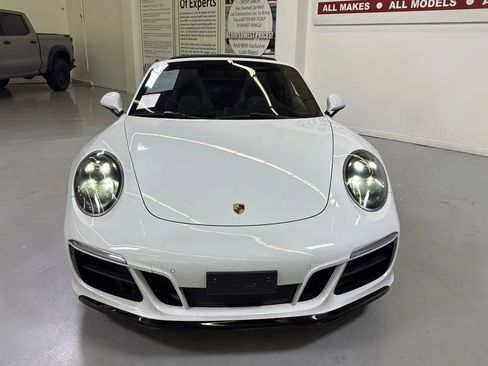 Used 2019 Porsche 911 Targa 4 GTS image 12
