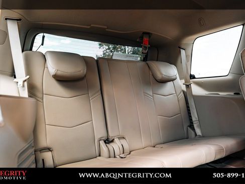 Used 2016 Cadillac Escalade Luxury AWD/4WD image 58