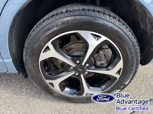 Certified 2024 Ford Escape ST-Line Select w/ Tech Pack #2 image 12