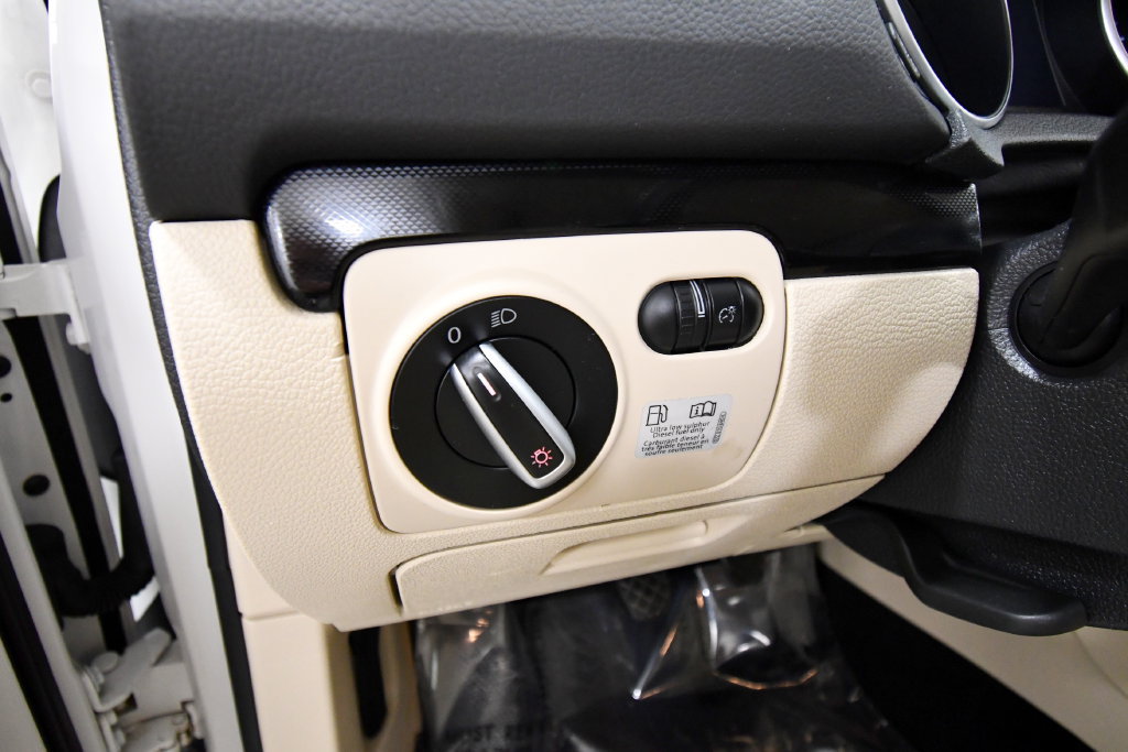 Used 2013 Volkswagen Jetta TDI FWD image 19