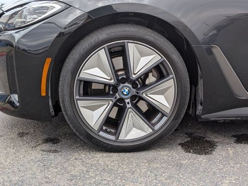 Used 2023 BMW i4 eDrive35 w/ Premium Package RWD image 9