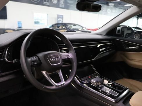 Used 2023 Audi Q8 Premium w/ Convenience Package image 11