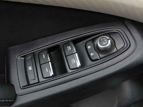 Used 2020 Subaru Ascent Premium w/ Convenience Package image 13