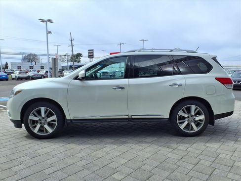 Used 2016 Nissan Pathfinder Platinum image 7
