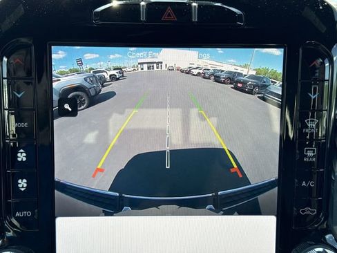 Used 2023 RAM 1500 Laramie AWD/4WD image 15