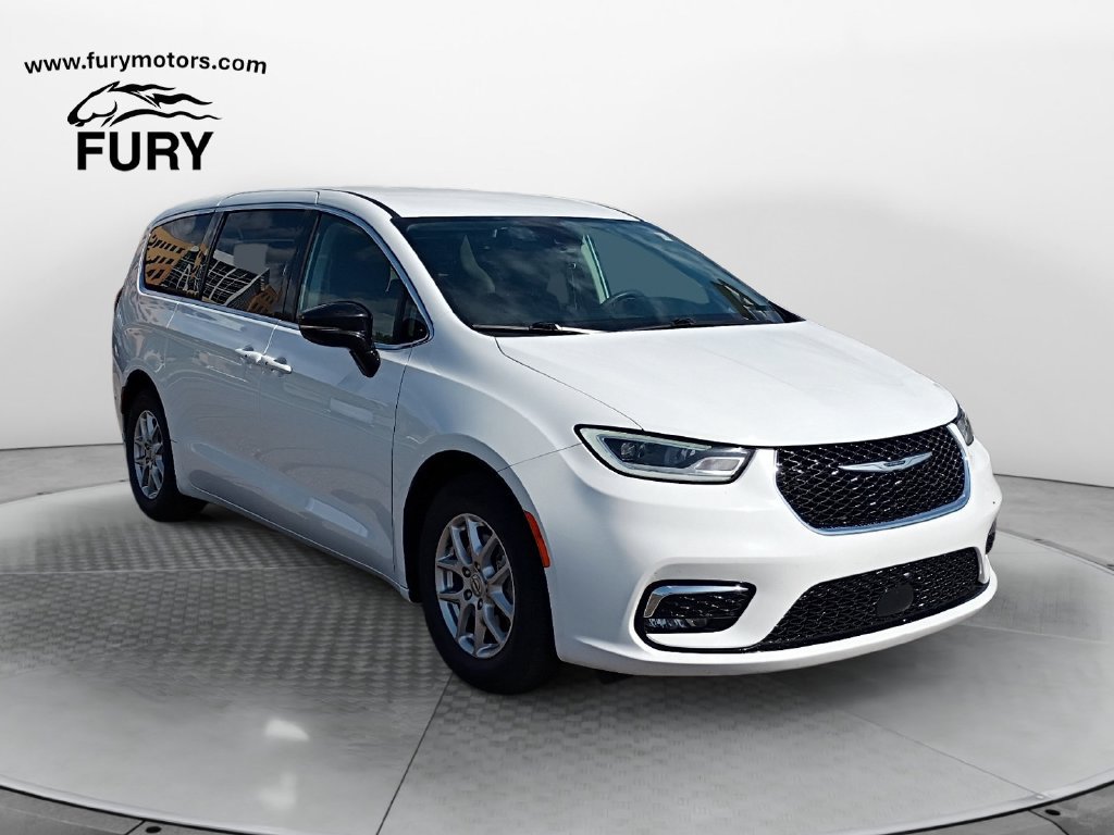 Used 2024 Chrysler Pacifica Touring-L FWD image 1