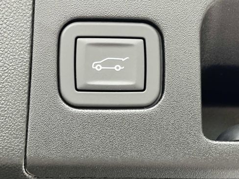 New 2025 Cadillac XT5 Sportv w/ Technology Package image 11