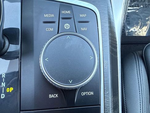 Used 2021 BMW 430i Coupe w/ M Sport Package RWD image 23