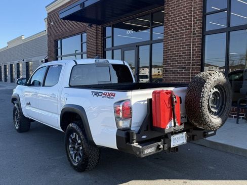 Used 2020 Toyota Tacoma TRD Off-Road image 4
