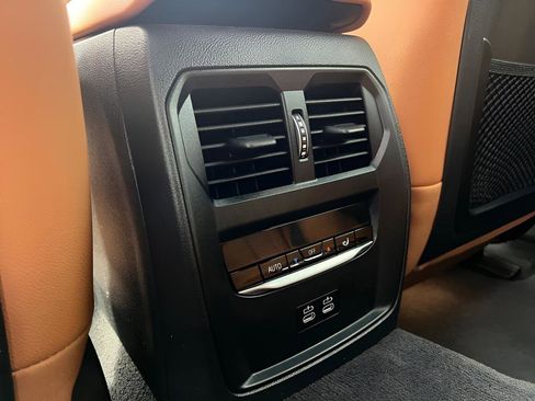 Used 2023 BMW i4 eDrive35 RWD image 23