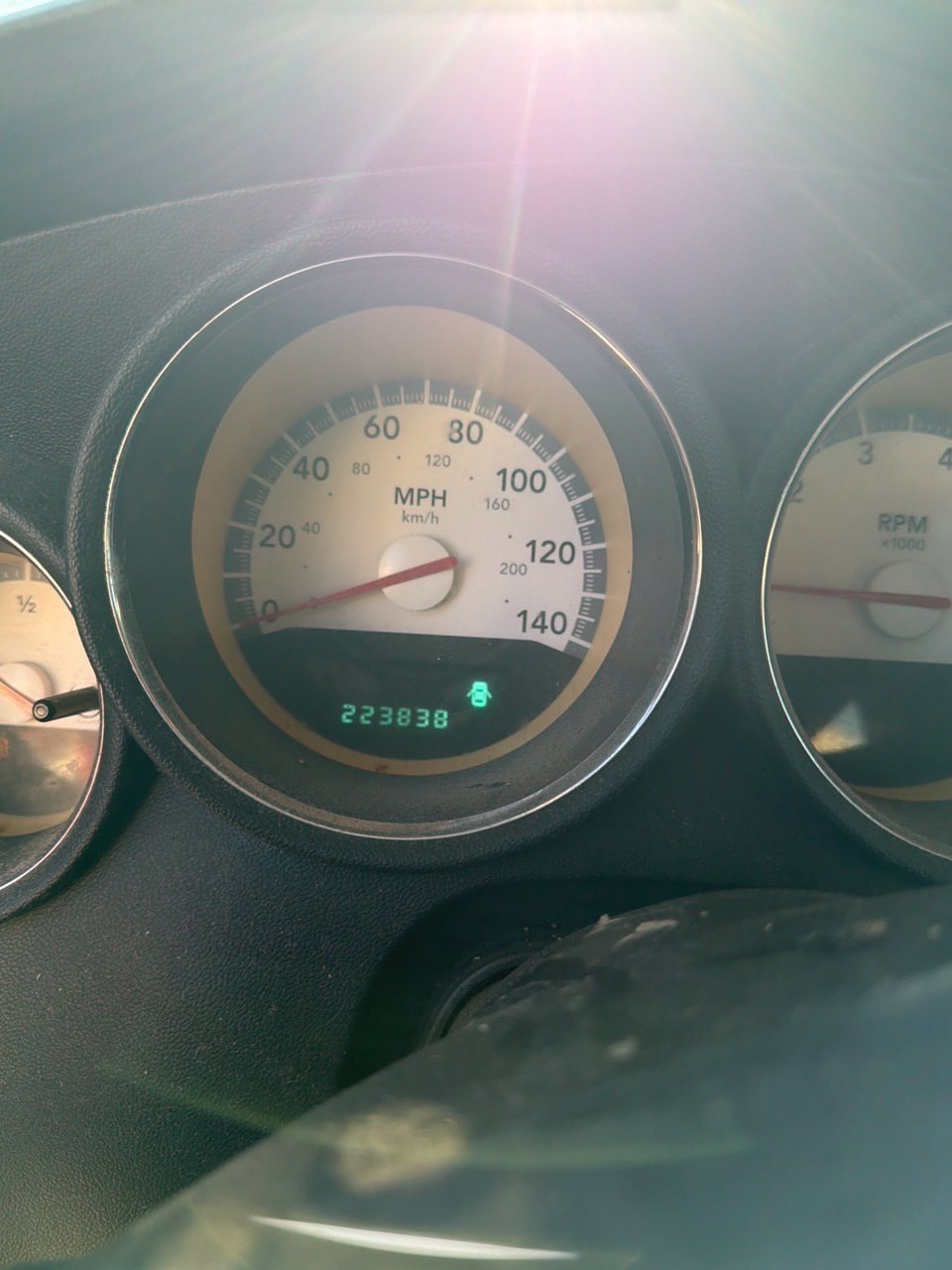 Used 2010 Dodge Charger SXT RWD image 1