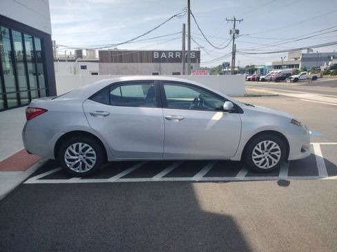 Used 2017 Toyota Corolla LE FWD image 5