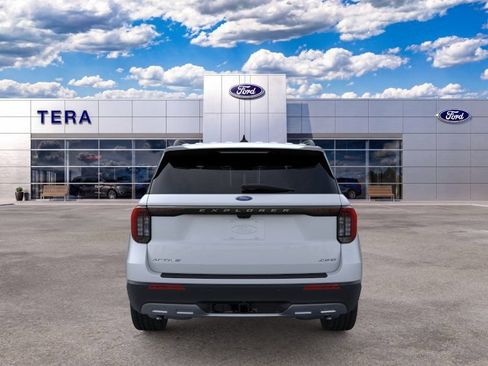 New 2026 Ford Explorer Active w/ Active Comfort Package AWD/4WD image 6