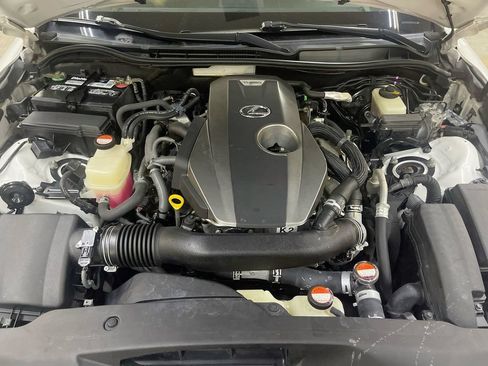 Used 2016 Lexus IS 200t RWD image 29