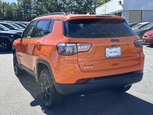 New 2026 Jeep Compass Latitude image 6