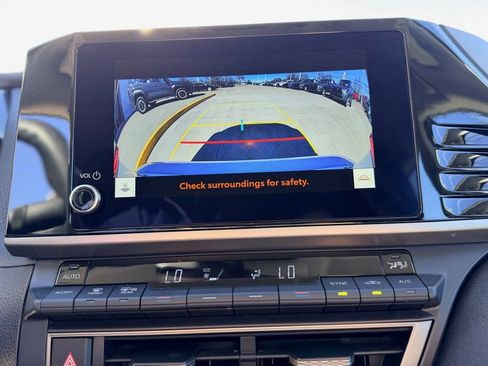 Used 2025 Toyota Camry LE image 16