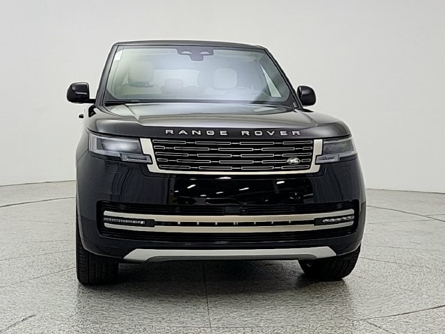 New 2027 Land Rover Range Rover Long Wheelbase SE AWD/4WD image 2