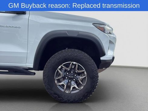 Used 2024 Chevrolet Colorado ZR2 w/ Safety Package AWD/4WD image 21
