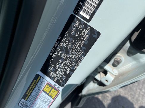 Used 2025 Kia K4 LXS image 24