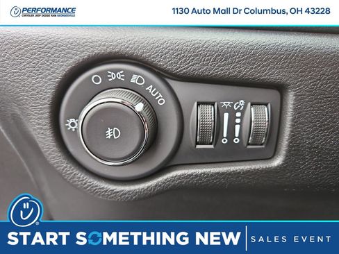 New 2026 Chrysler Pacifica Select image 33