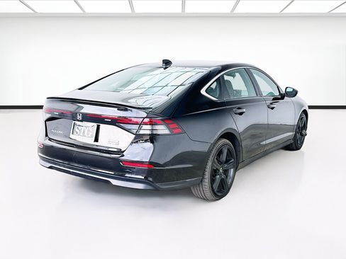 Used 2024 Honda Accord Sport image 4